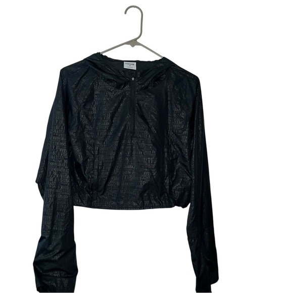 Gymshark size medium cropped jacket - Picture 2 of 9